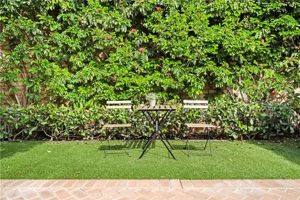 a view of a tennis court