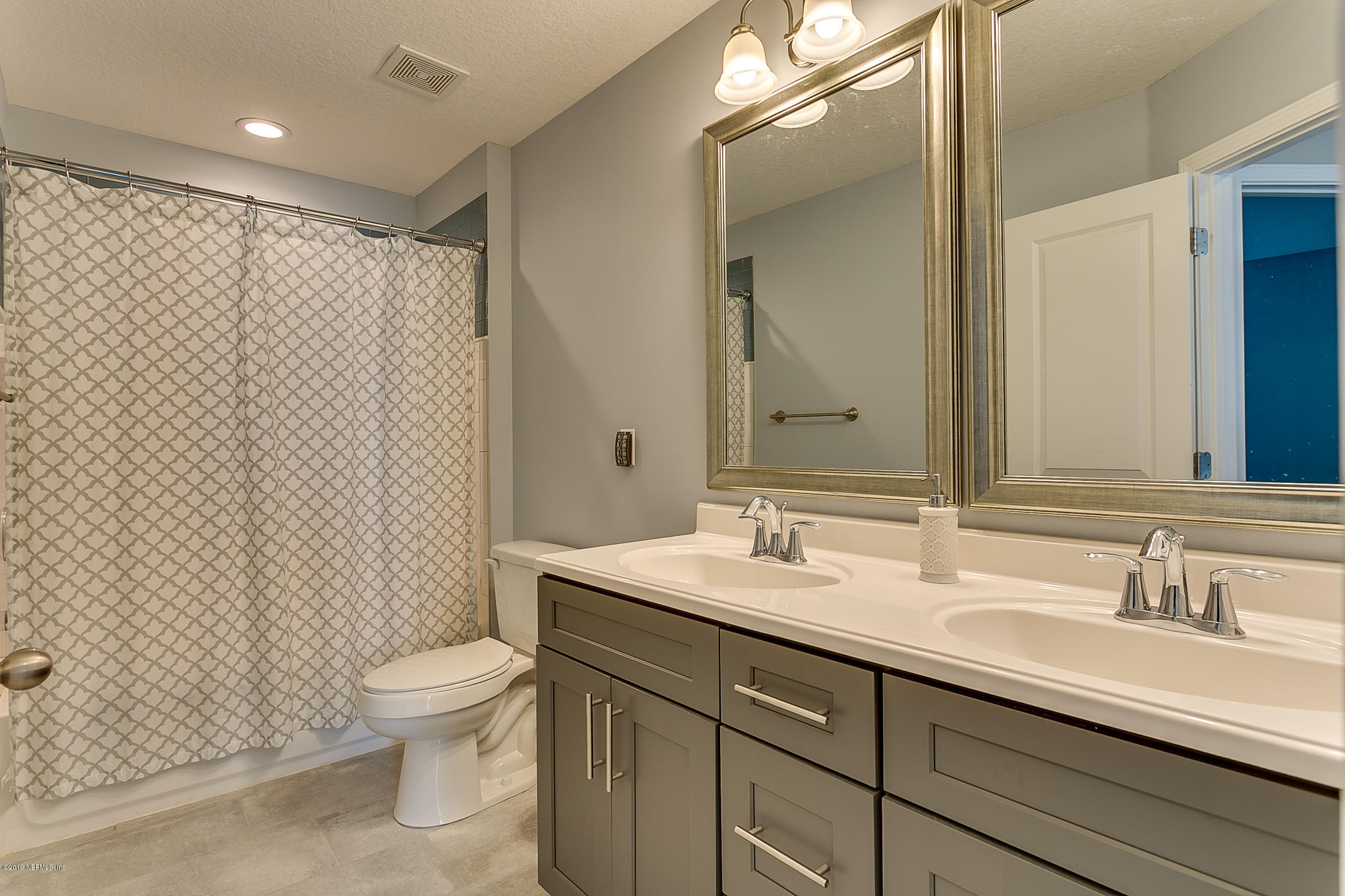 252 Rambling Water Run St. Johns, FL 32259 - Photo 19 of 26 20-Upper Level Bathroom