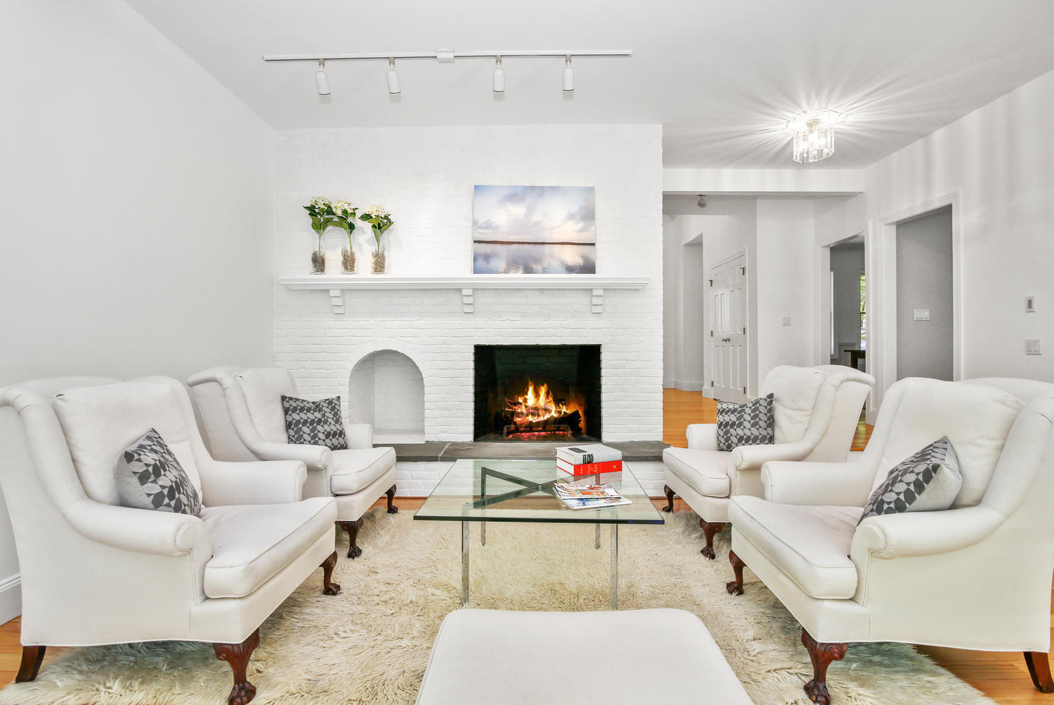 252 Hickok Road New Canaan, CT 06840 - Photo 6 of 60 252 Hickok Rd New Canaan CT-large-027-02
