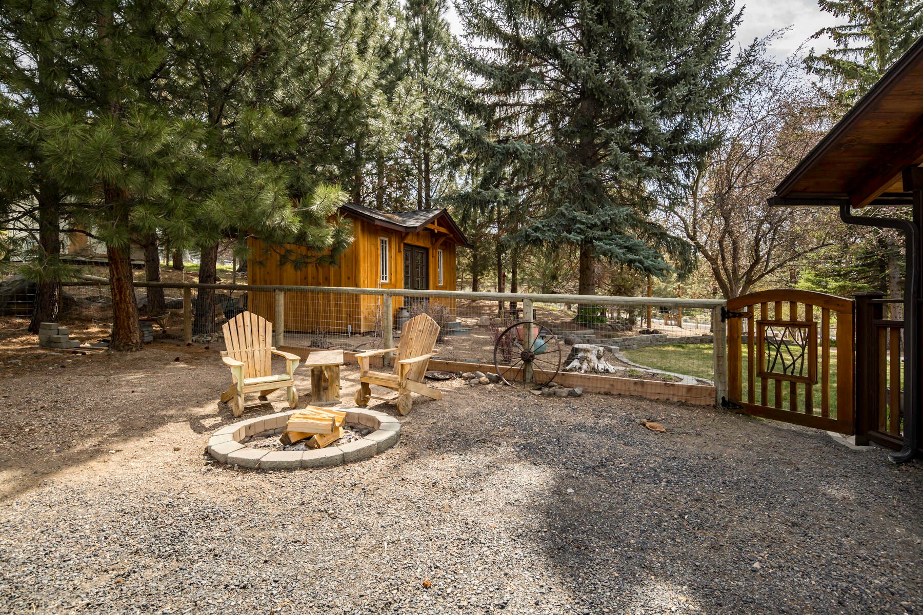 65004 Hopper Road Bend, OR 97703 - Photo 46 of 56 JH5_9101