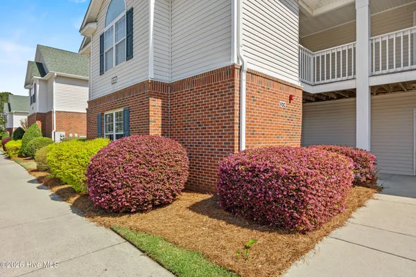 $2,200 | 1604 Willoughby Park Court, Unit 1, Wilmington, NC 28412