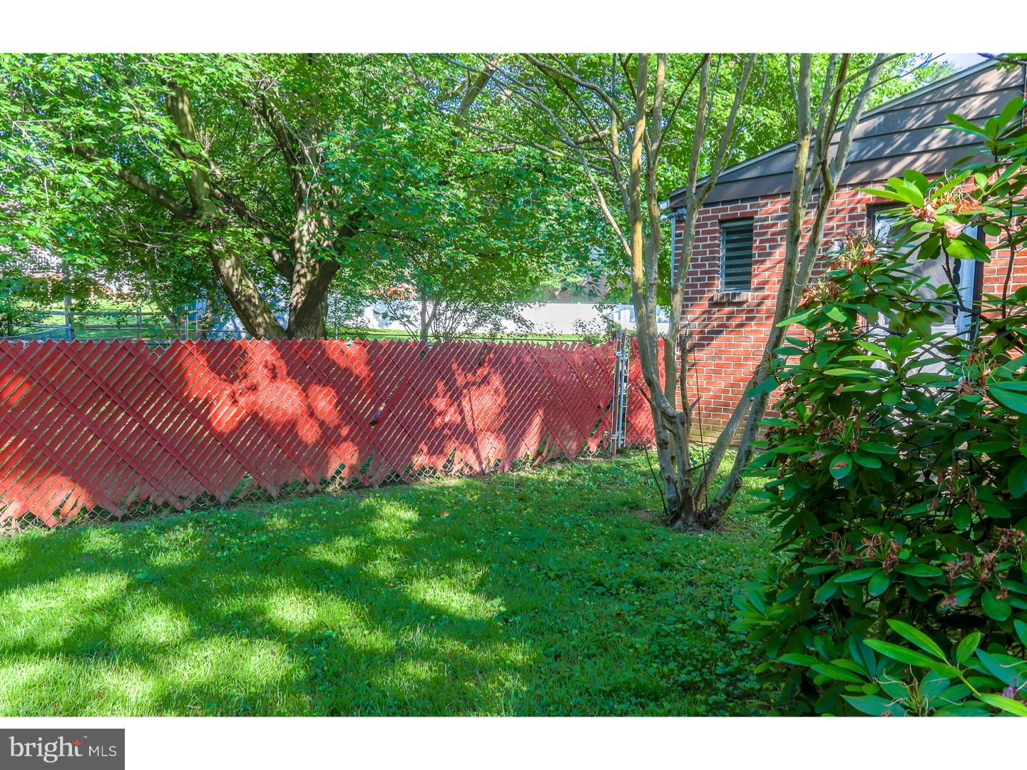 668 Hawarden Road Springfield, PA 19064 - Photo 3 of 17 Exterior Side