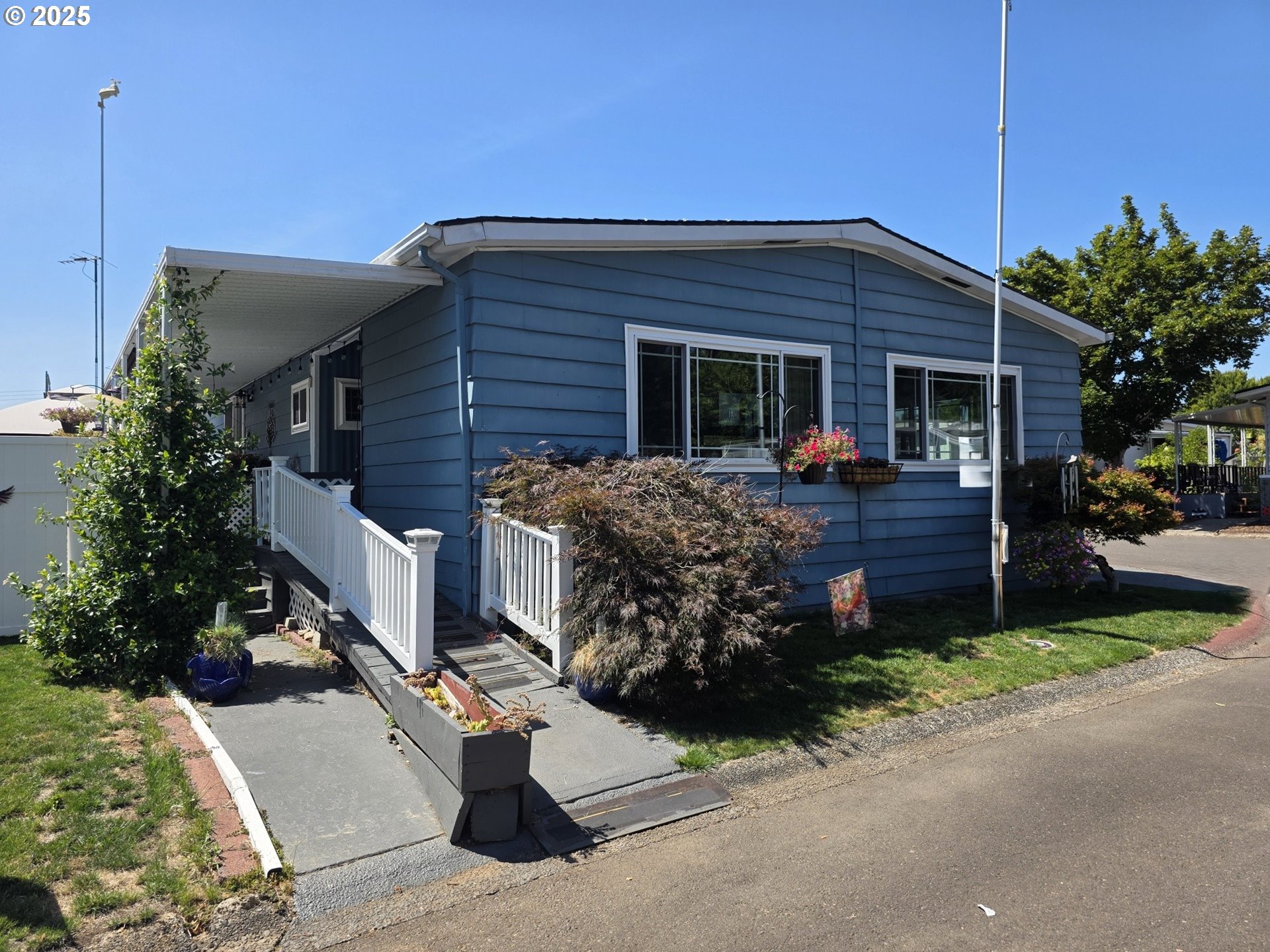 13640 Southeast Highway 212, Unit 121 Clackamas, OR 97015 - Photo 1 of 38