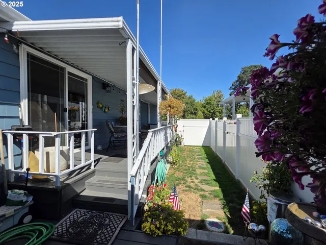 $99,900 | 13640 Southeast Highway 212, Unit 121, Clackamas, OR 97015