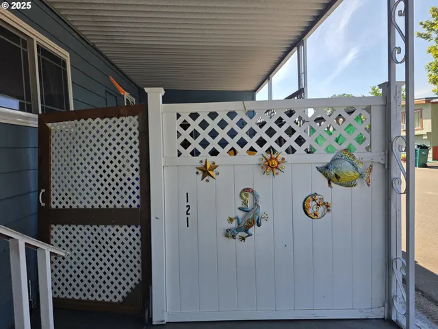 $99,900 | 13640 Southeast Highway 212, Unit 121, Clackamas, OR 97015