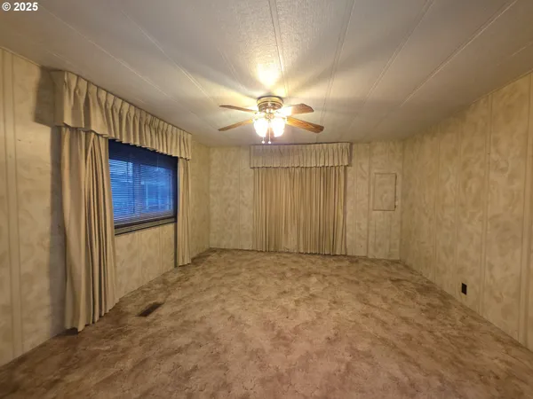 $79,900 | 13640 Southeast Highway 212, Unit 121, Clackamas, OR 97015