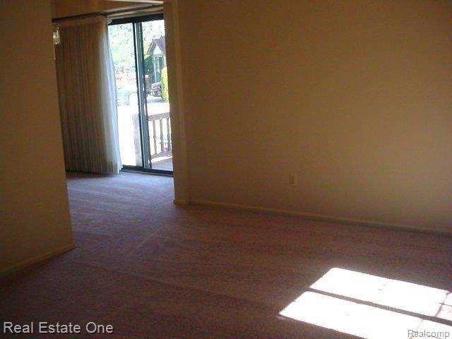 115 Meadow Ln Circle Rochester, MI 48307 - Photo 10 of 25 all new carpet throughout