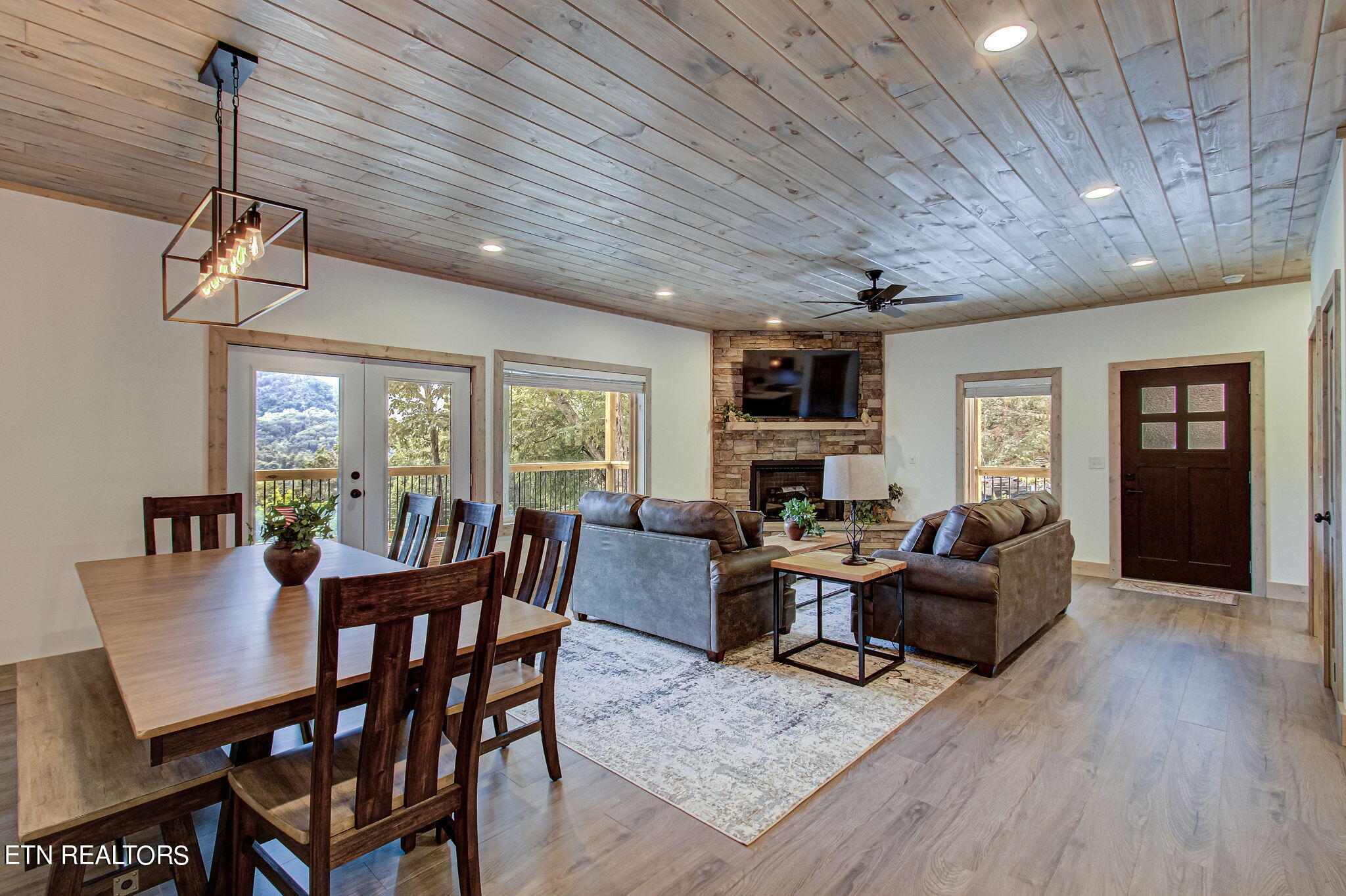 318 Greystone Heights Road Gatlinburg, TN 37738 - Photo 16 of 60 318 GSH 7