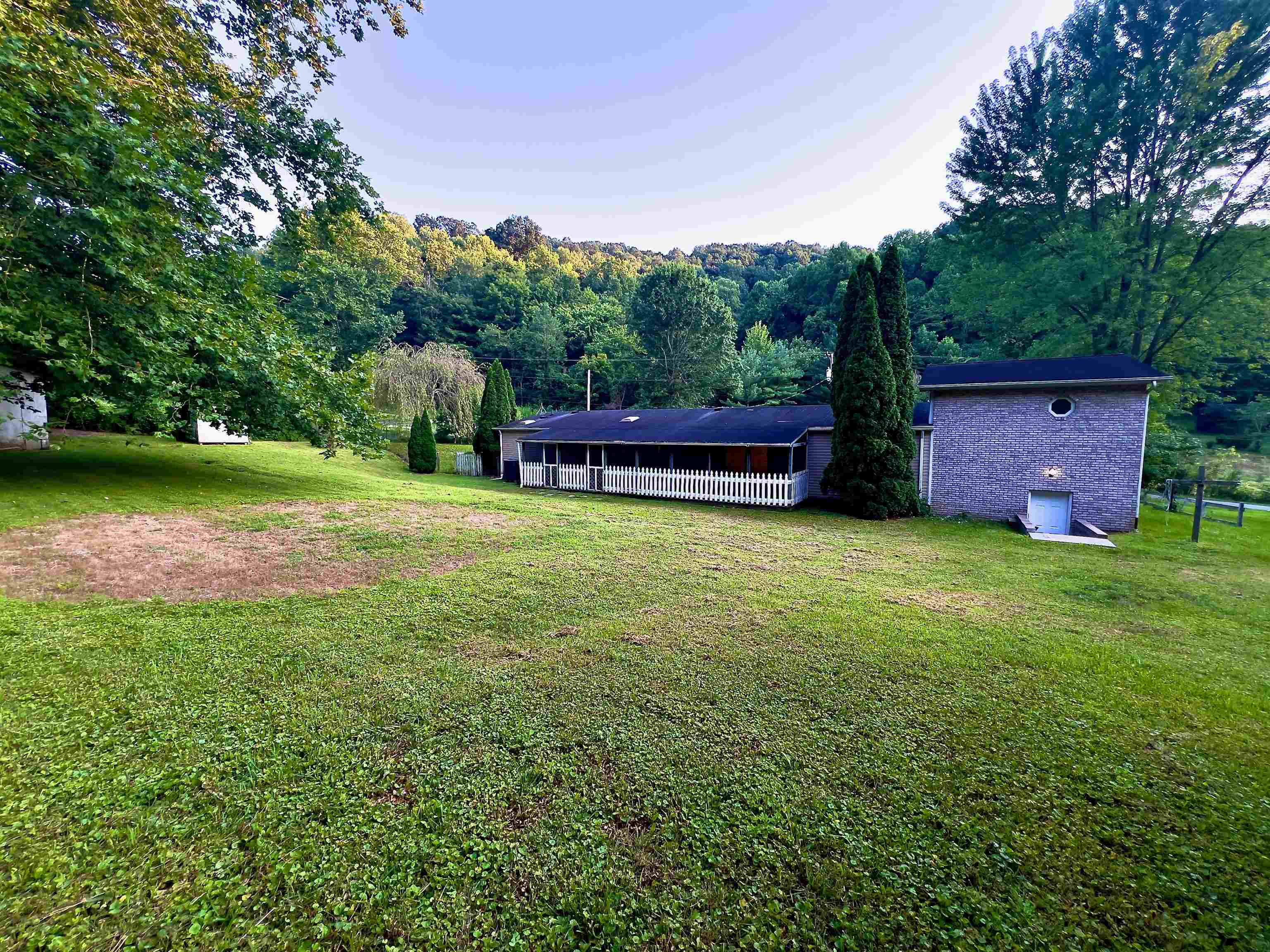 133 Old Sunshine Road South Shore, KY 41175 - Photo 3 of 23