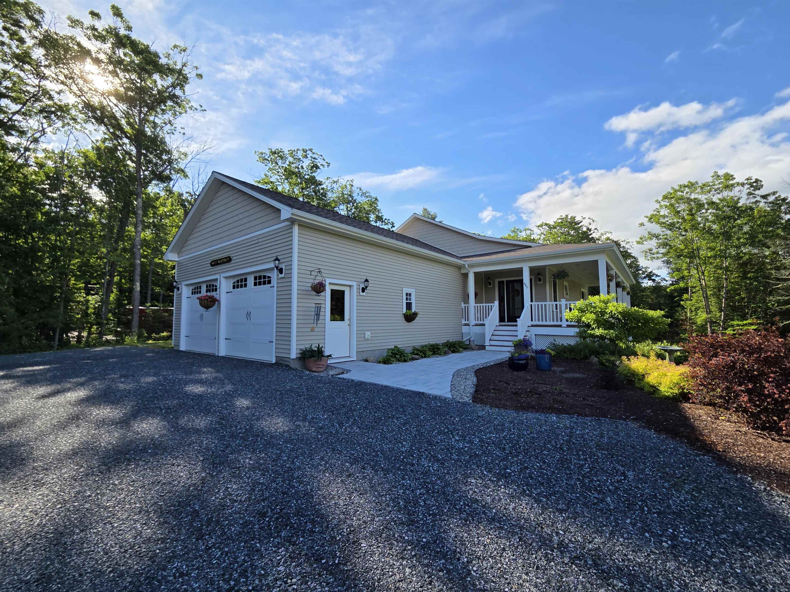 446 Edgemont Road Sunapee, NH 03782 - Photo 3 of 47