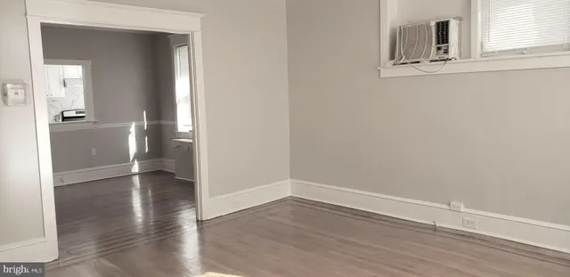 a view of a window in a room