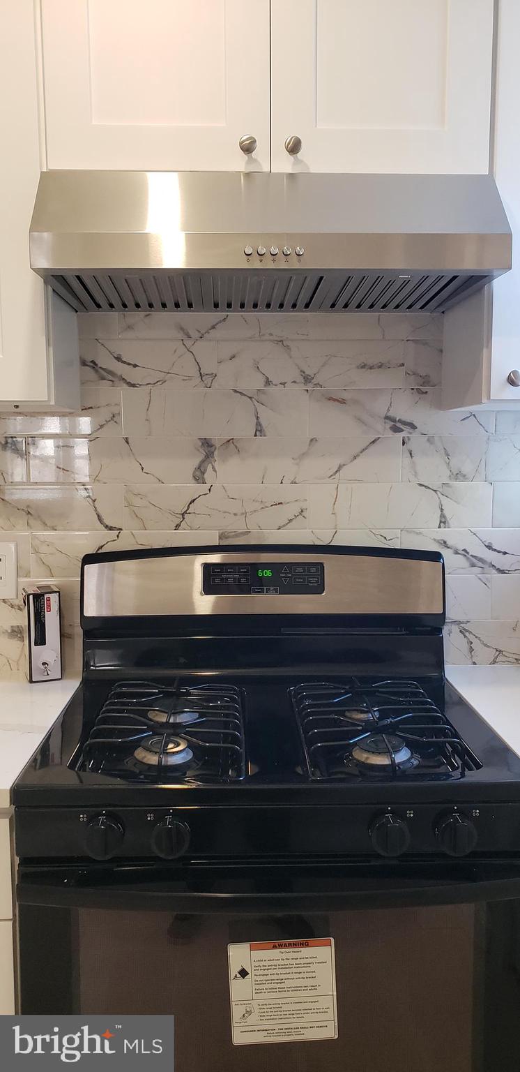 715 Collings Avenue, Unit A Oaklyn, NJ 08107 - Photo 10 of 22 a close view of stove