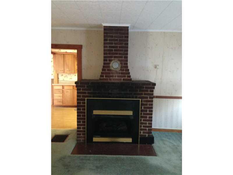 19 Sandy Toes Lane Windham, ME 04062 - Photo 8 of 16 Living Room. Gas fireplace that...