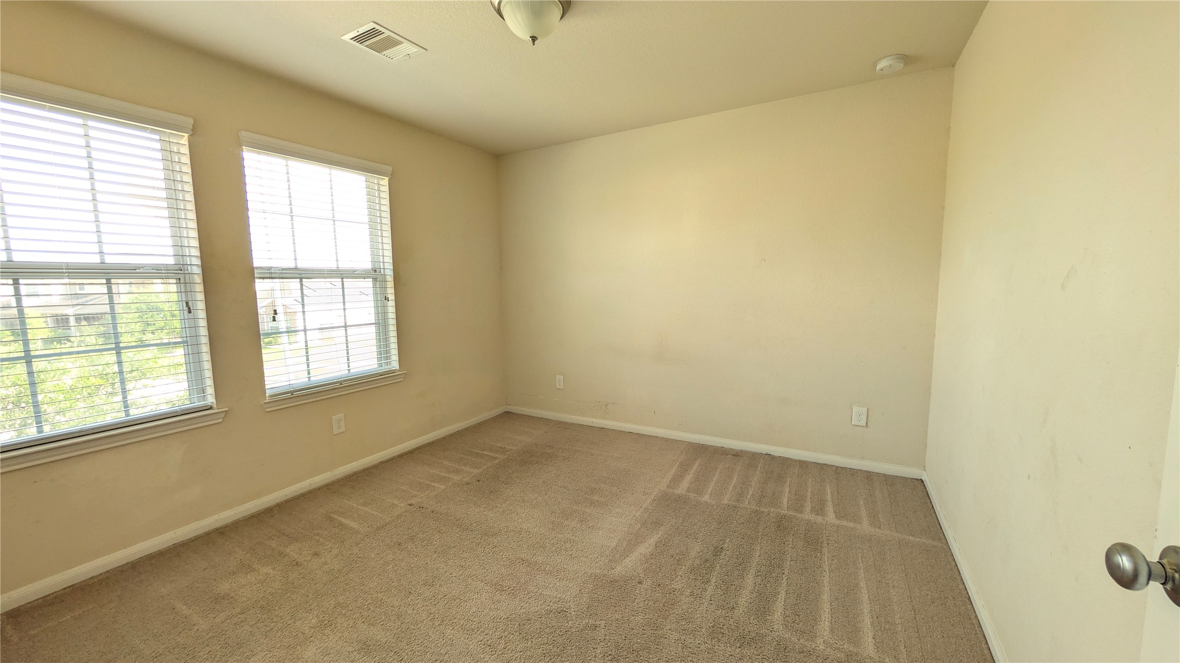 7326 Granite Terrace Lane Houston, TX 77083 - Photo 23 of 39 an empty room with a window