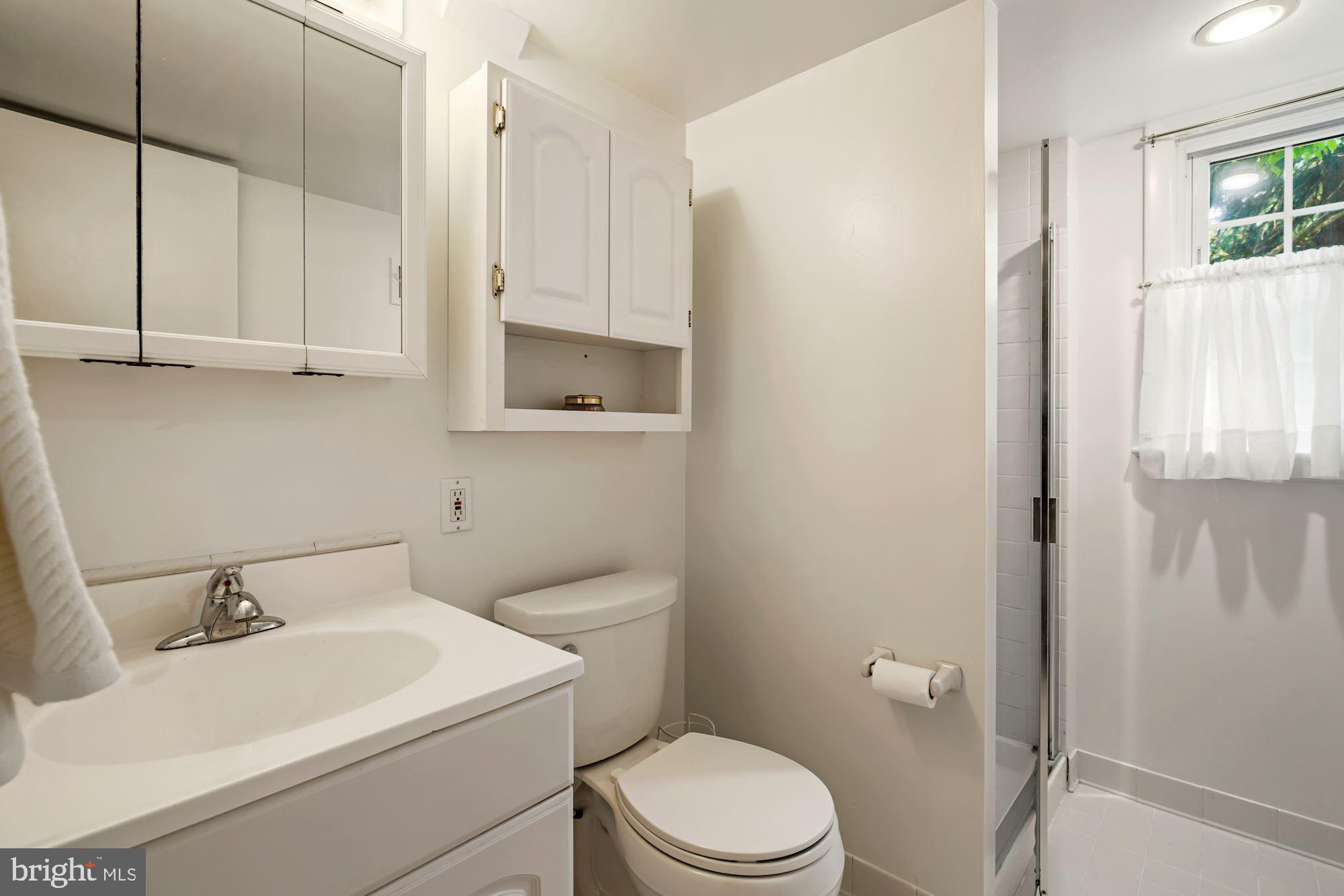 4002 Saul Road Kensington, MD 20895 - Photo 24 of 34 Bathroom 2