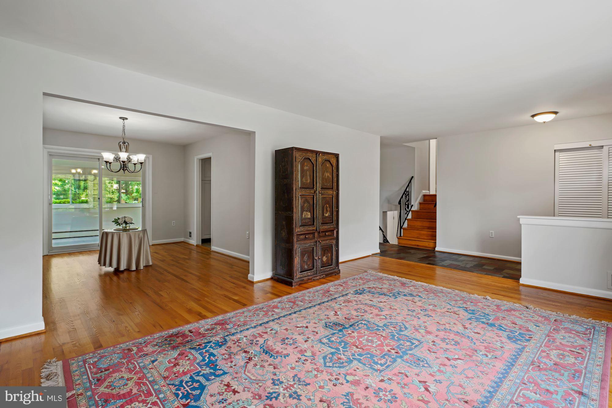 4002 Saul Road Kensington, MD 20895 - Photo 5 of 34 Living Room