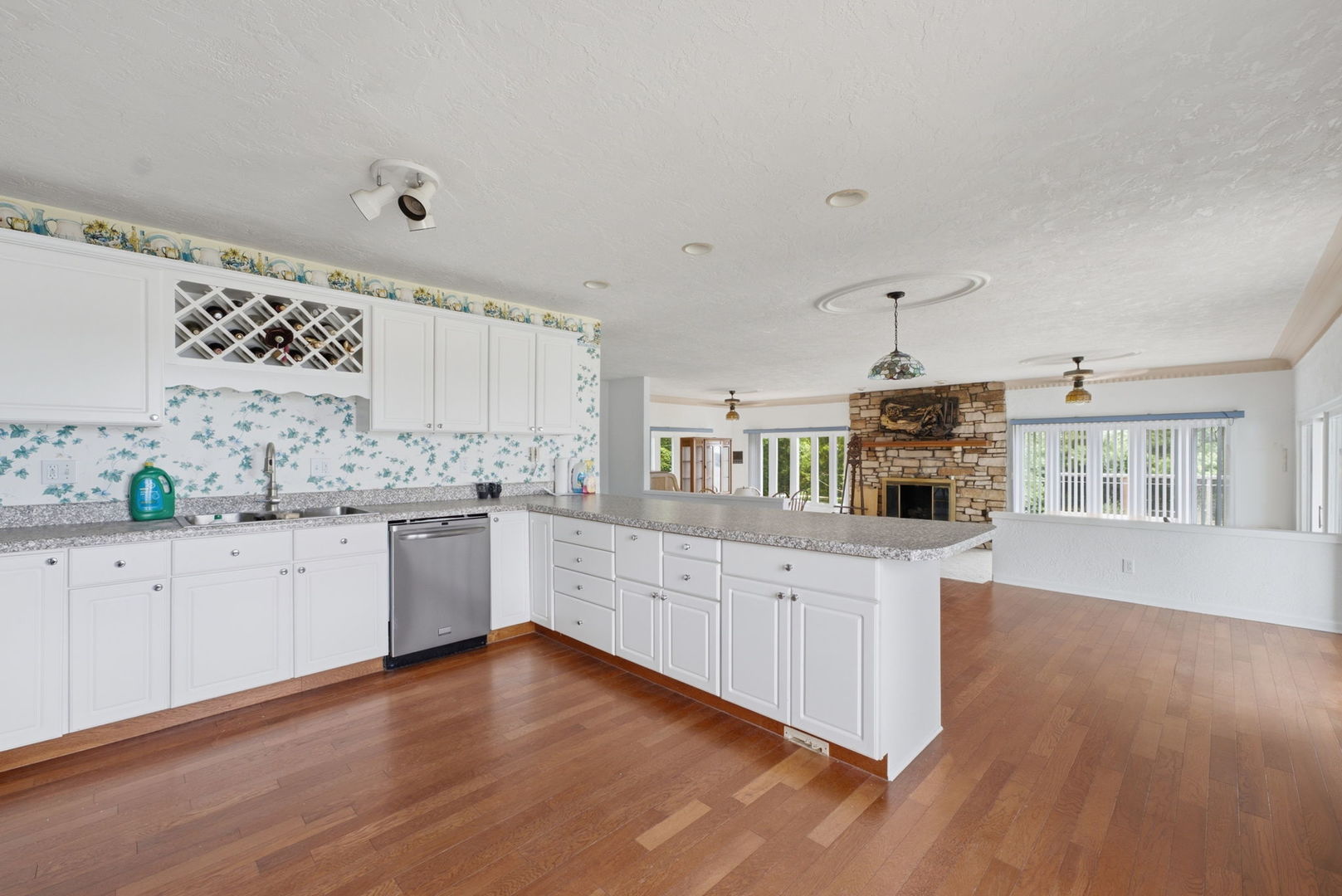 1501 State Avenue Hampton, IL 61256 - Photo 16 of 30