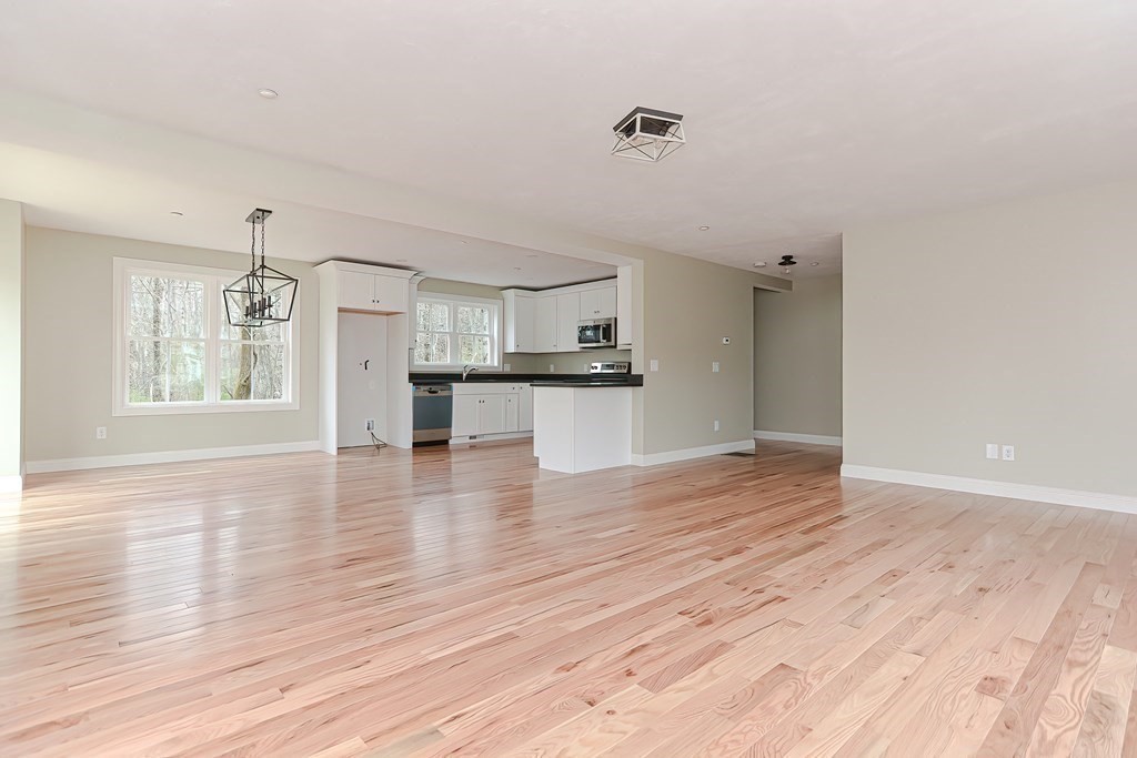 84 Bailey Road, Unit 84 Holden, MA 01520 - Photo 14 of 40