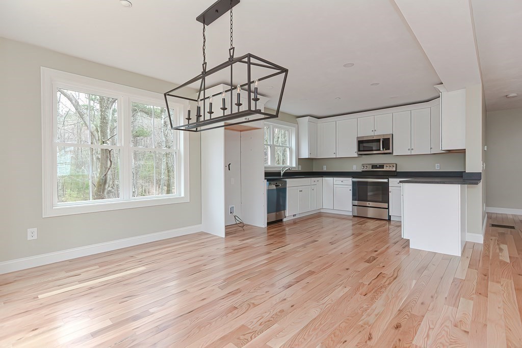 84 Bailey Road, Unit 84 Holden, MA 01520 - Photo 7 of 40
