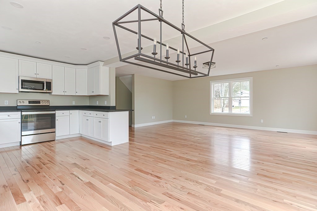 84 Bailey Road, Unit 84 Holden, MA 01520 - Photo 8 of 40