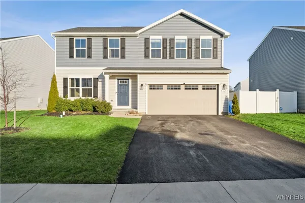 $3,400 | 32 Florence Lane, Amherst, NY 14228