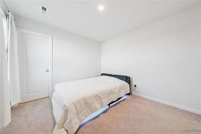 $3,400 | 32 Florence Lane, Amherst, NY 14228