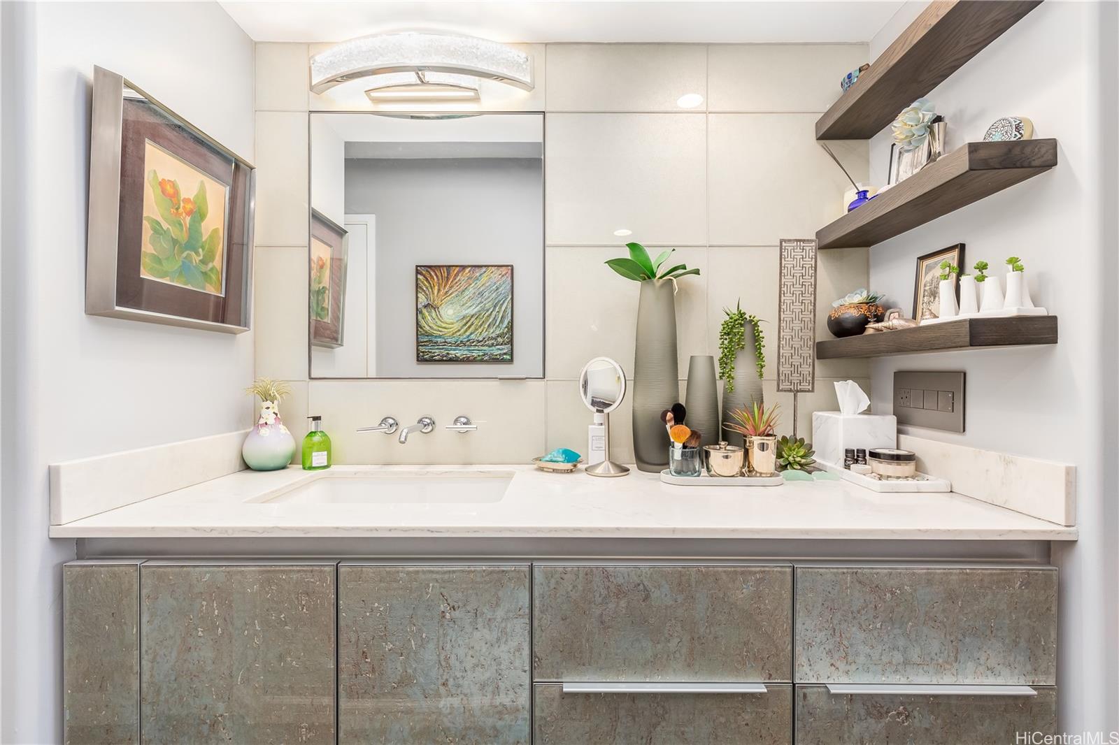 1212 Nuuanu Avenue, Unit 3411 Honolulu, HI 96817 - Photo 14 of 24 a bathroom with a sink and a mirror