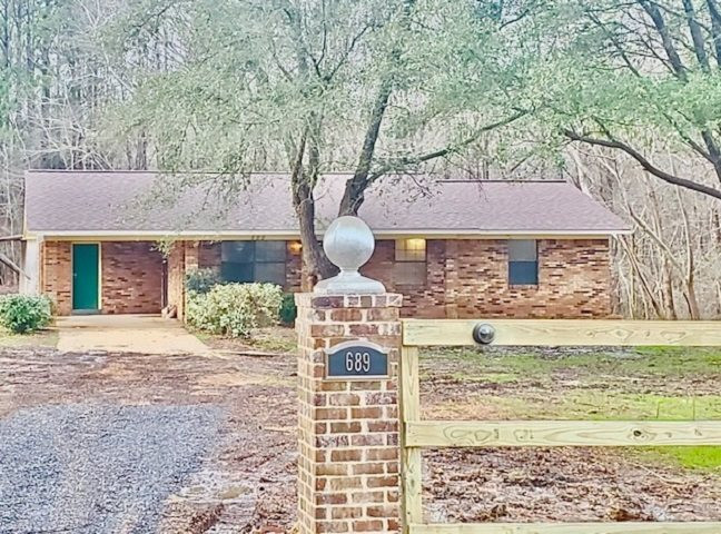 689 Miggins Road Canton, MS 39046 - Photo 1 of 16 Photo 1