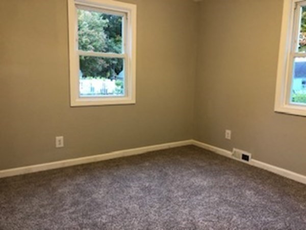 79 Blunt Road Springfield, MA 01109 - Photo 12 of 35 Gallery Image 12