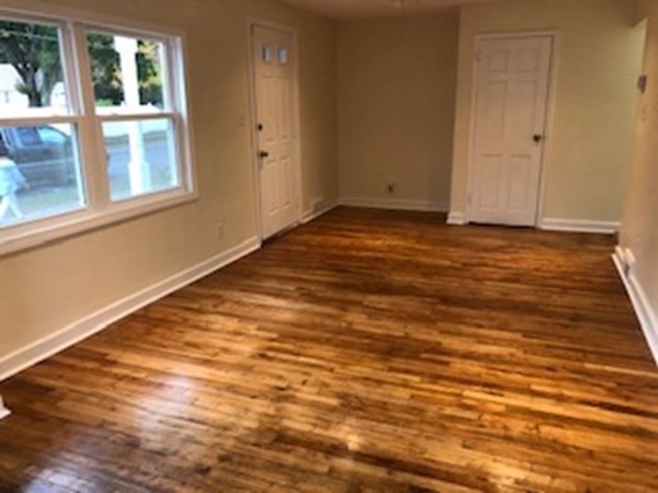 79 Blunt Road Springfield, MA 01109 - Photo 3 of 35 Gallery Image 3