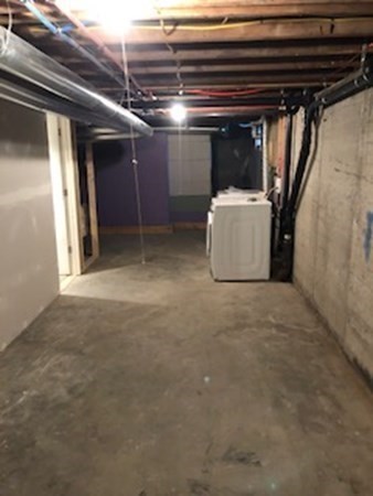 79 Blunt Road Springfield, MA 01109 - Photo 32 of 35 Gallery Image 32