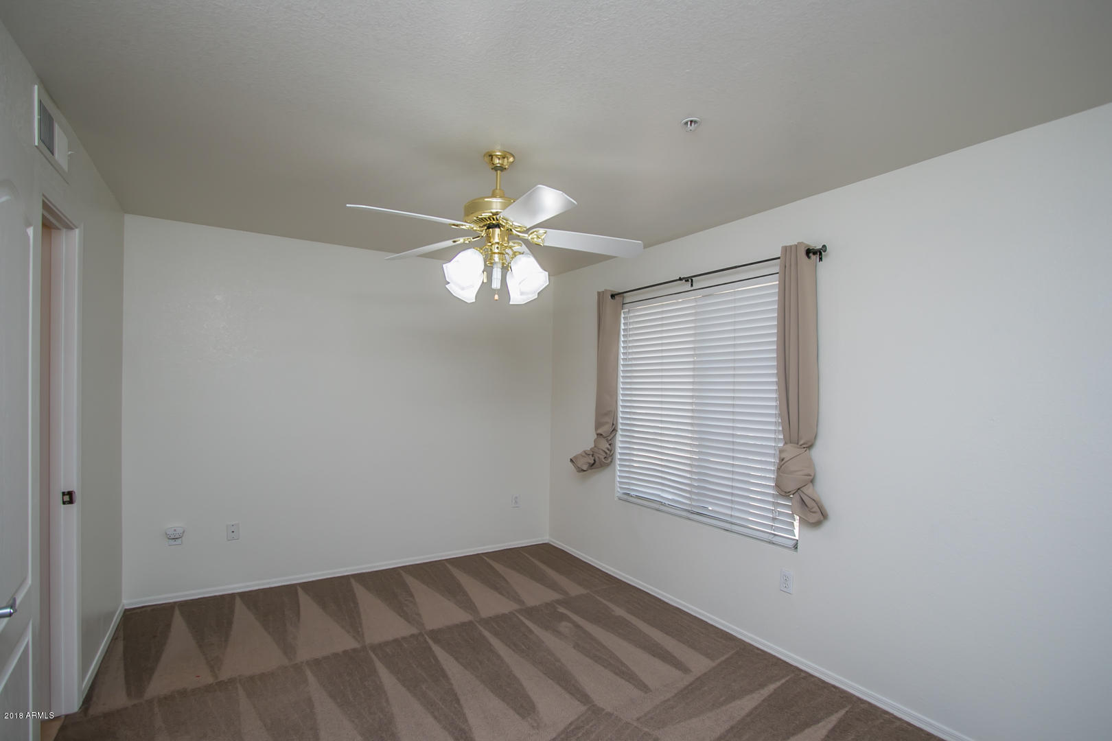 280 South Evergreen Road, Unit 1291 Tempe, AZ 85288 - Photo 14 of 39 First floor master