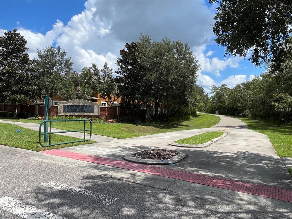 5552 Rutherford Place Oviedo, FL 32765 - Photo 20 of 20 a view of a park with large trees