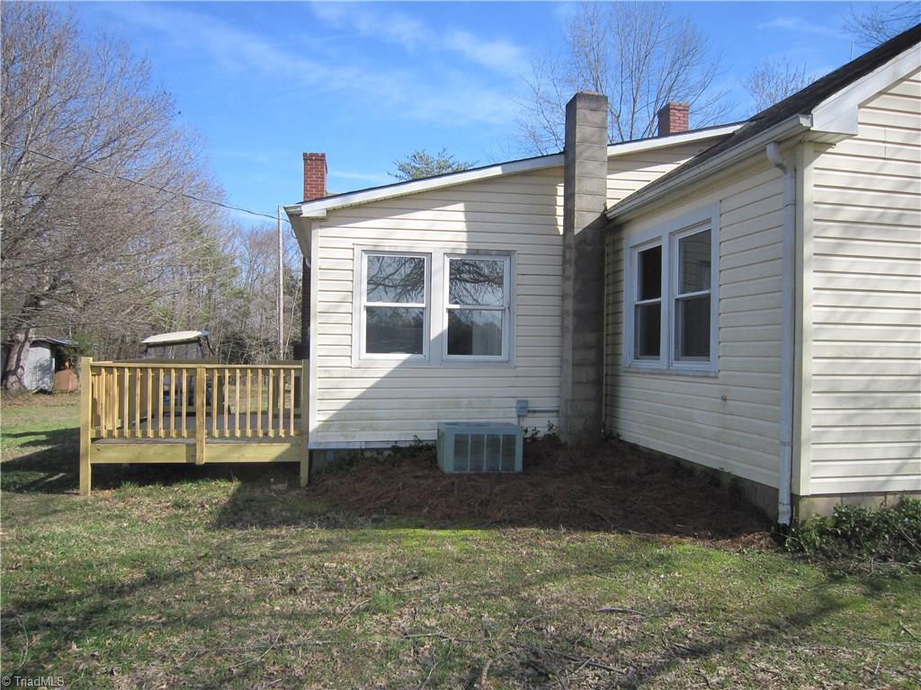 203 Nubbin Ridge Road High Point, NC 27265 - Photo 4 of 30 Gallery Image 4