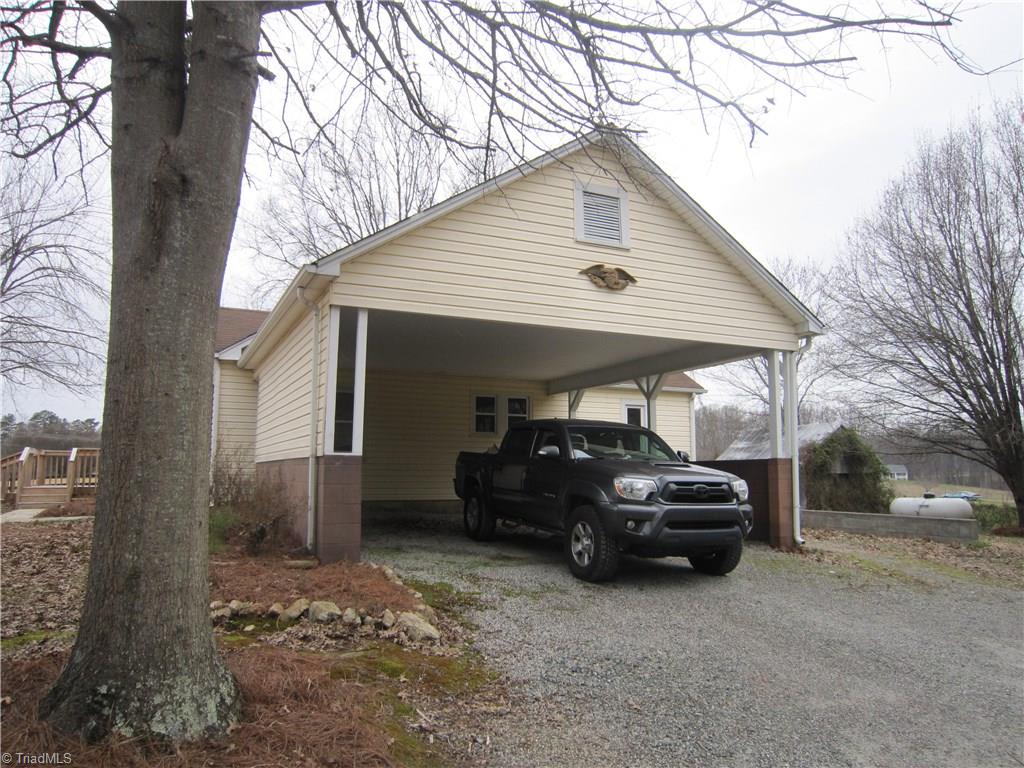 203 Nubbin Ridge Road High Point, NC 27265 - Photo 8 of 30 Gallery Image 8