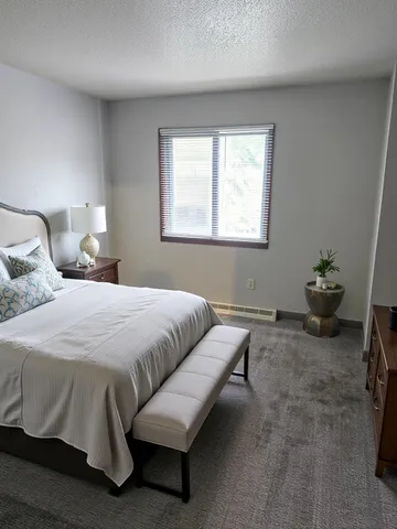 $1,034 | 520 North Grant Street, Unit 2, Blue Earth, MN 56013