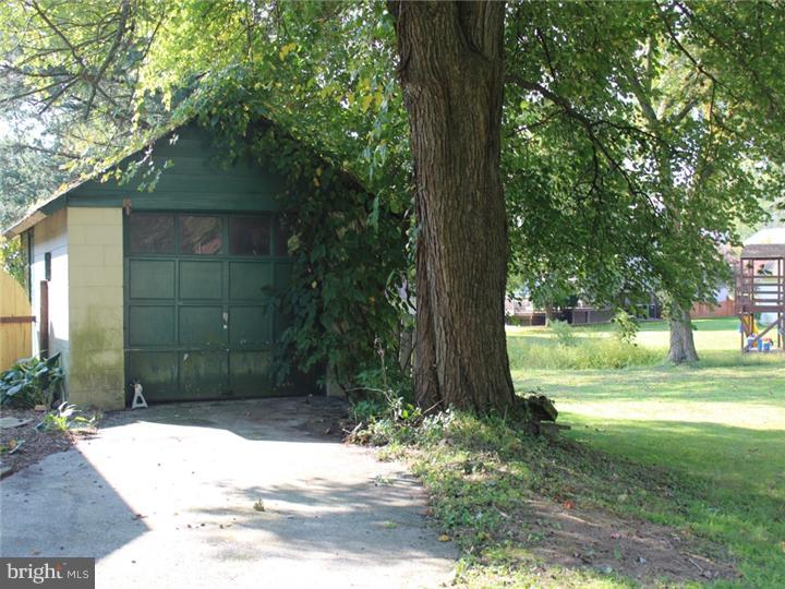 3536 Humpton Road Downingtown, PA 19335 - Photo 14 of 16 Garage