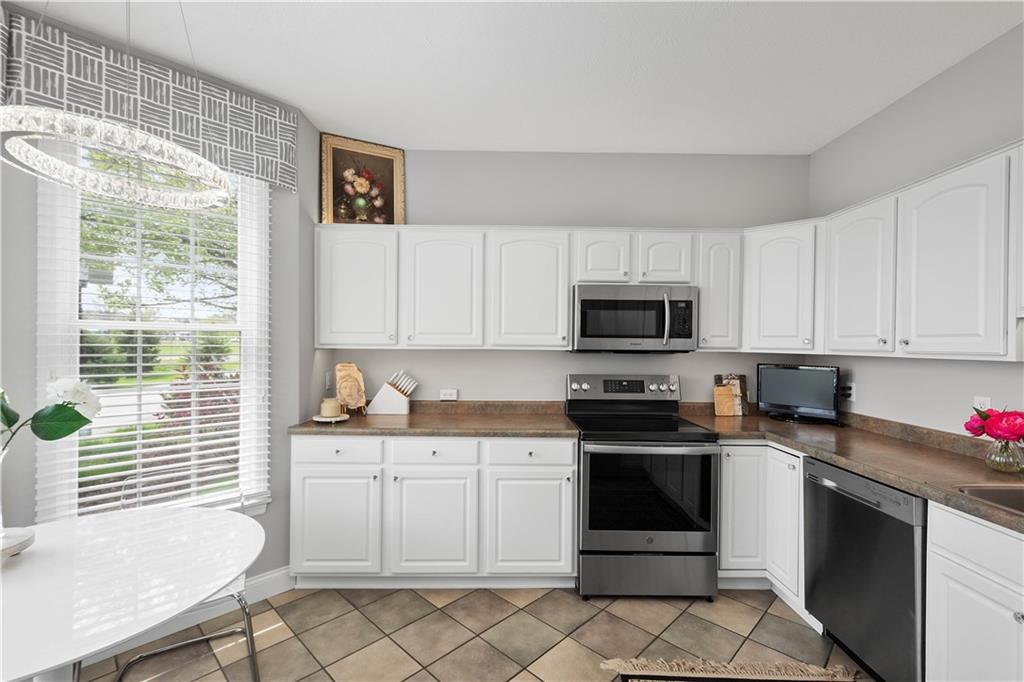 2382 Hilltop Road Presto, PA 15142 - Photo 15 of 35 Gallery Image 15