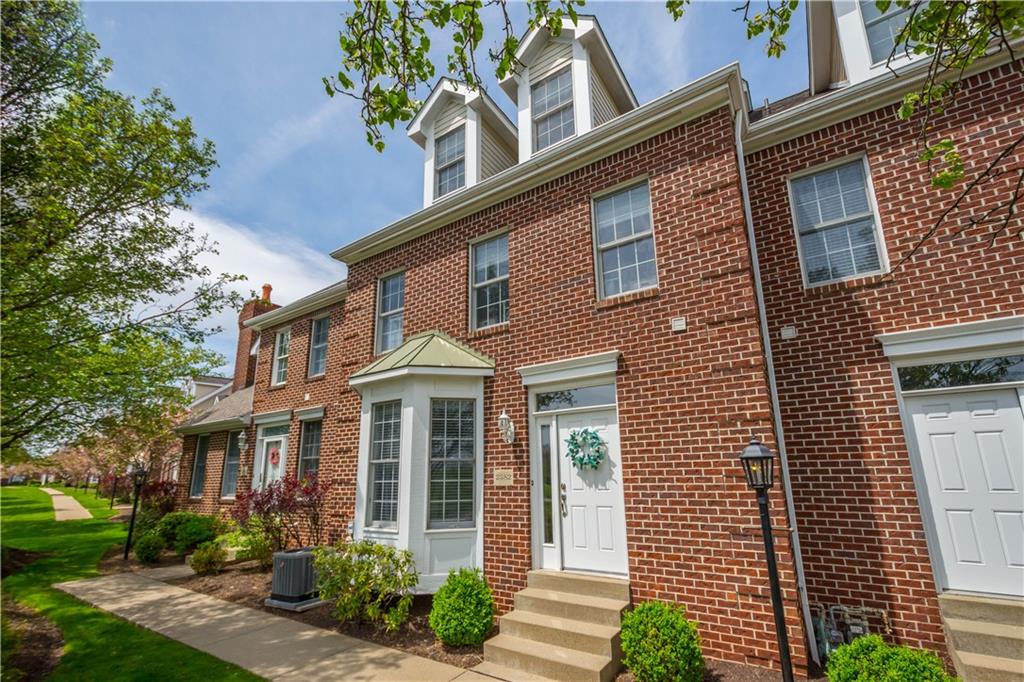 2382 Hilltop Road Presto, PA 15142 - Photo 2 of 35 Gallery Image 2