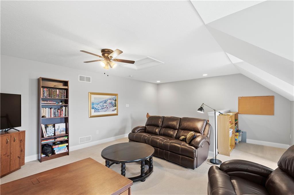 2382 Hilltop Road Presto, PA 15142 - Photo 26 of 35 Gallery Image 26