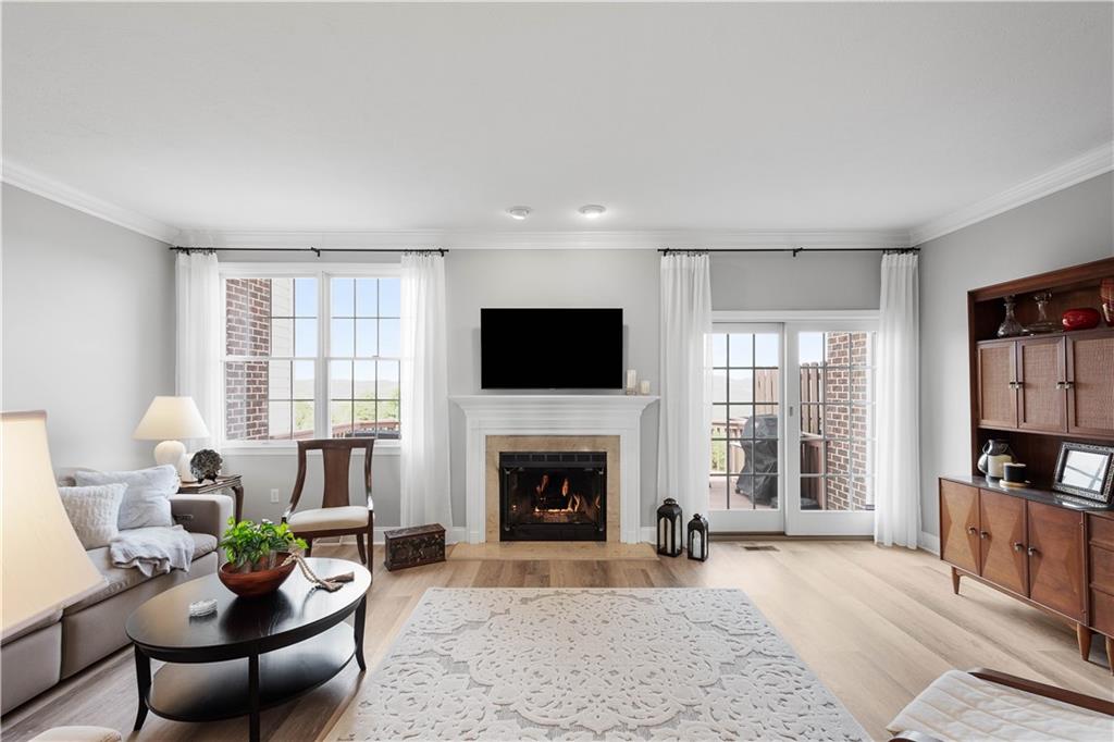 2382 Hilltop Road Presto, PA 15142 - Photo 6 of 35 Gallery Image 6