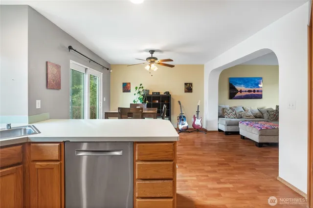 $530,000 | 904 Garfield Street, Mount Vernon, WA 98273