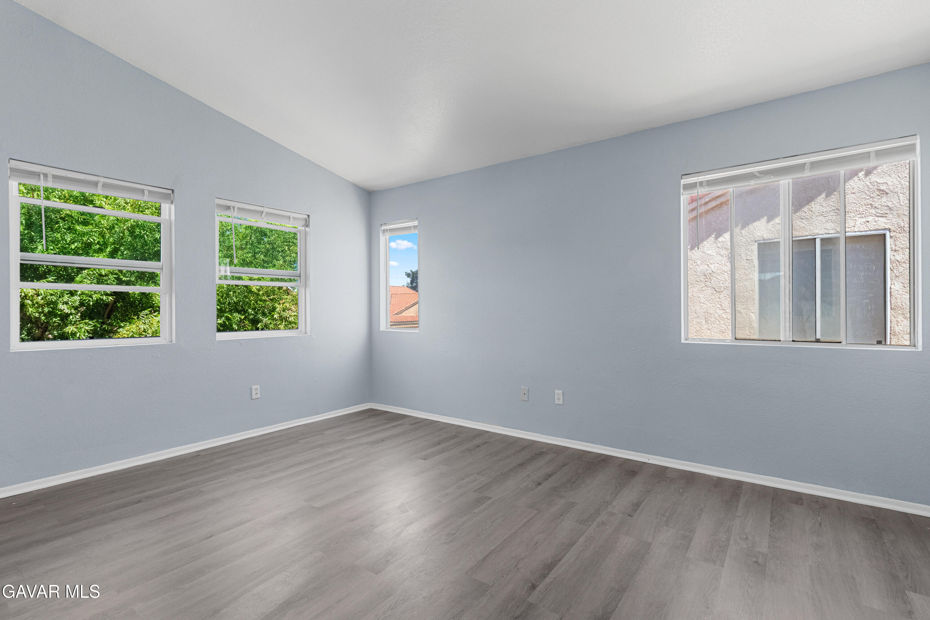 37666 Scomar Street Palmdale, CA 93550 - Photo 12 of 27 Bedroom primary-1