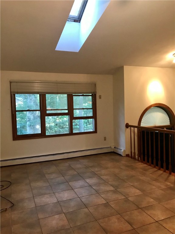 56 Shadbush Road South Kingstown, RI 02879 - Photo 9 of 27 Gallery Image 9