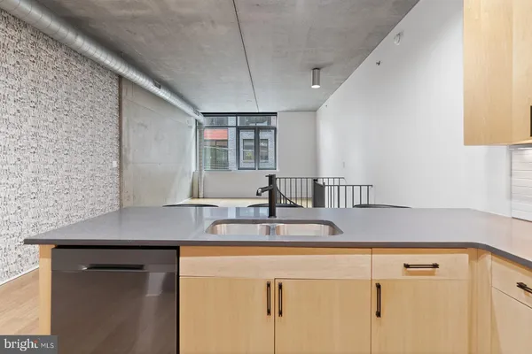 $2,200 | 1352 South Street, Unit 217A, Philadelphia, PA 19147