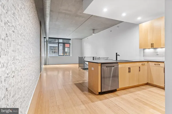 $2,200 | 1352 South Street, Unit 217A, Philadelphia, PA 19147