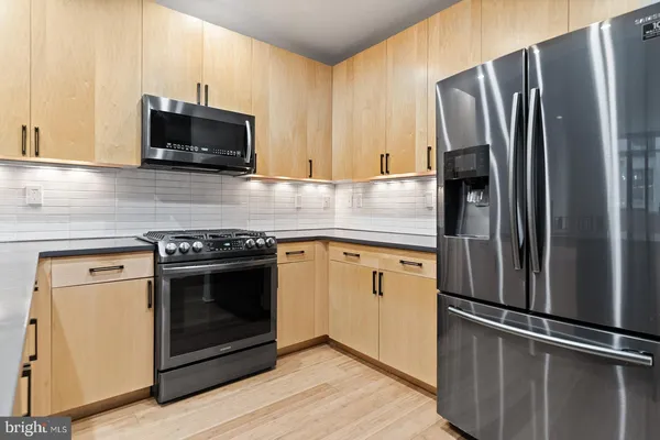 $2,200 | 1352 South Street, Unit 217A, Philadelphia, PA 19147