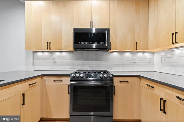 $2,200 | 1352 South Street, Unit 217A, Philadelphia, PA 19147