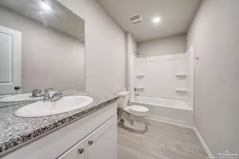 $2,000 | 13923 Silos Meadows, San Antonio, TX 78252