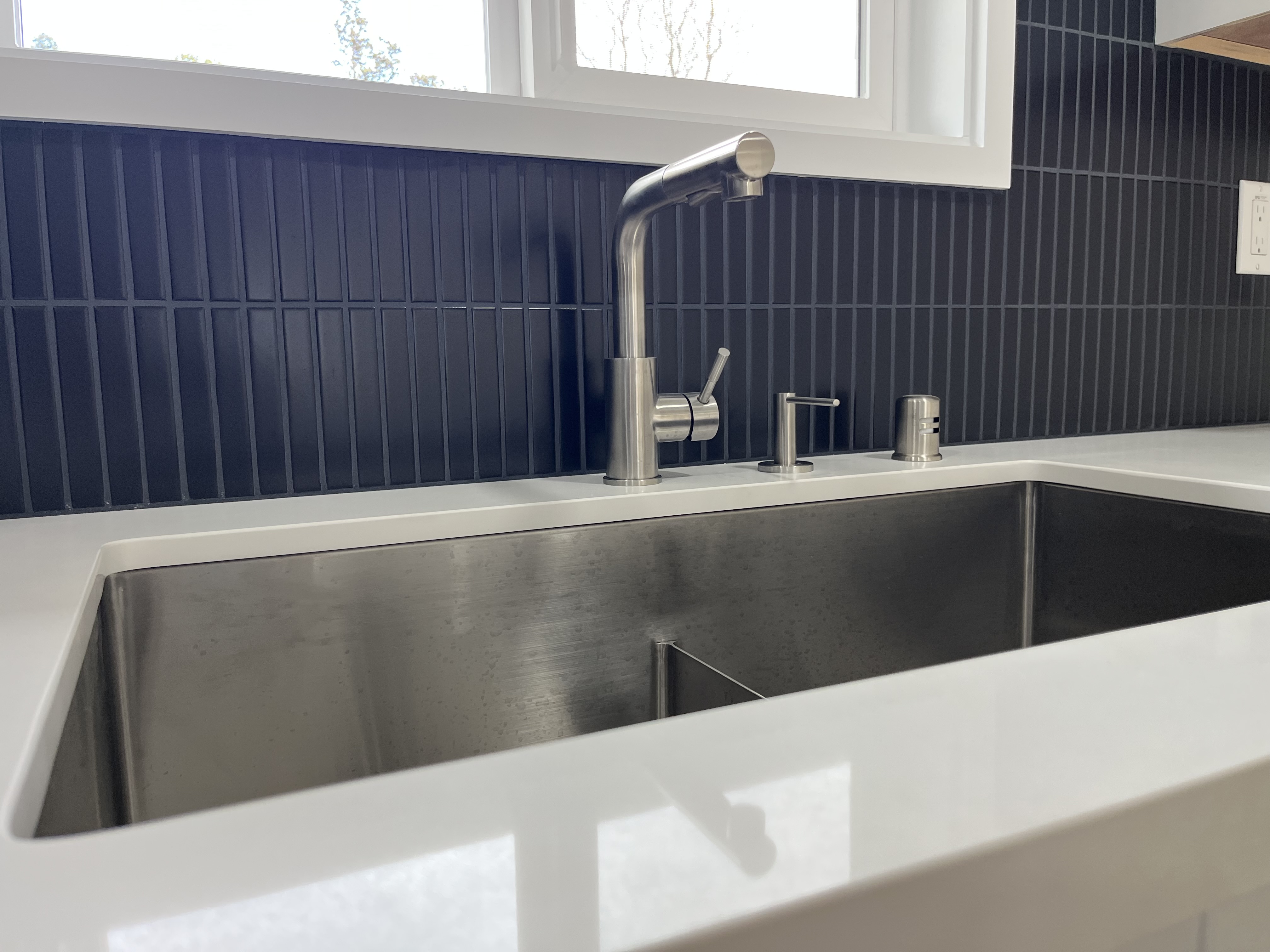 11-3234 Volcano Road Volcano, HI 96785 - Photo 7 of 24 a view of a bathroom